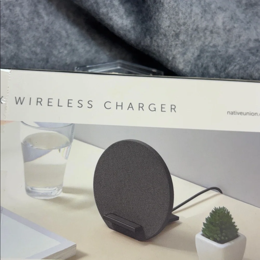 Native Union black Dock Wireless fast Charger optimal angle easy access & cable